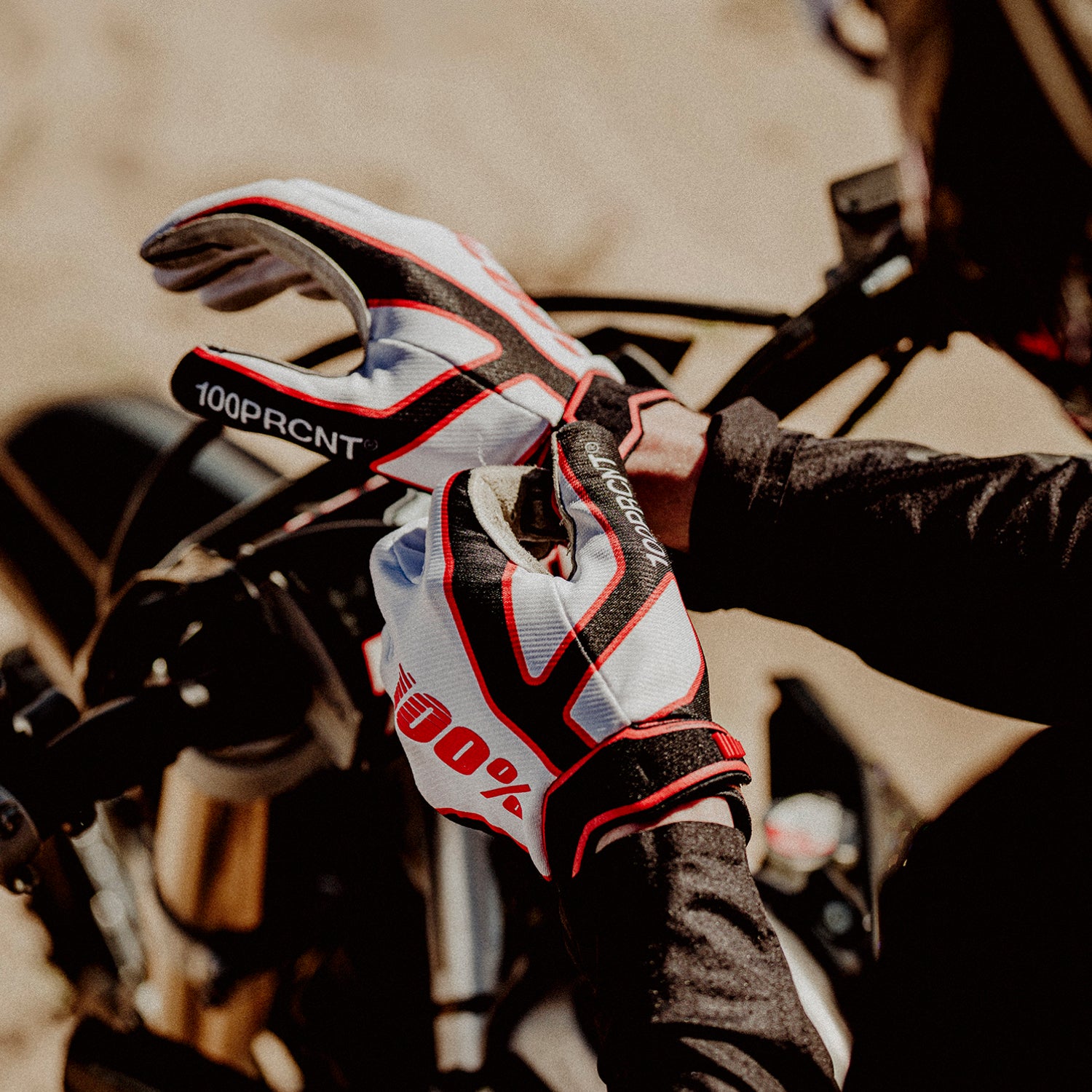 RIDEFIT Gloves White/Red/Black