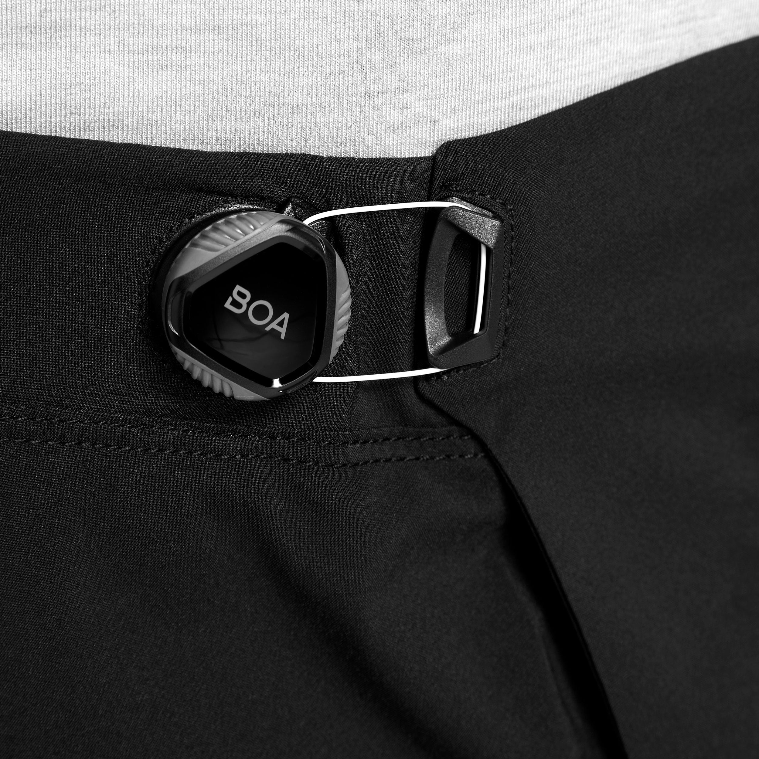 HYDROMATIC Shorts Black